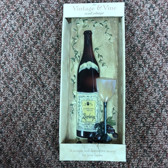 Set of three wine plaques - Picture 2 of 4